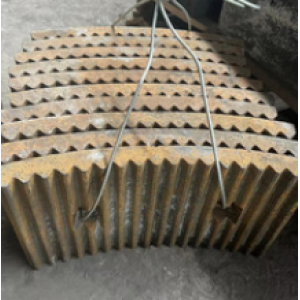 Crusher accessories (center wheel, sieve plate, etc.)